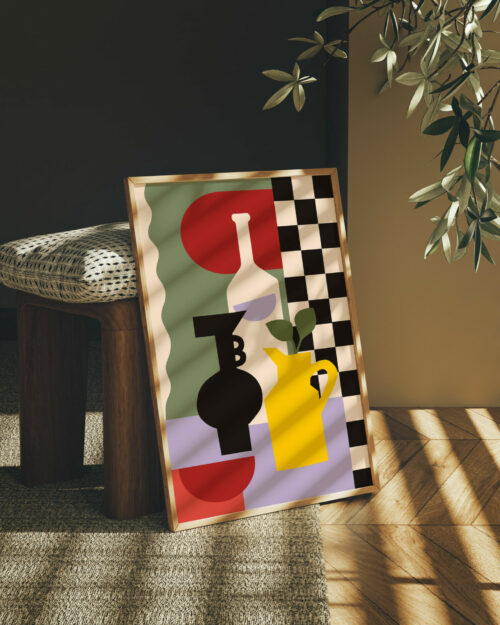 Une nature morte contemporaine représentant des céramiques et un damien noir et blanc dans des couleurs vert violet rouge et jaune
