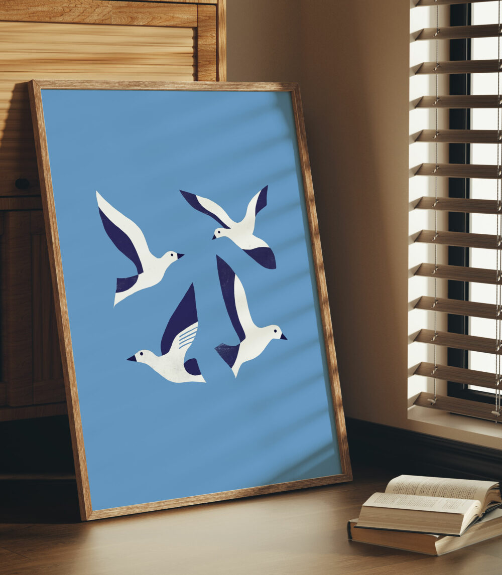 Quatre oiseaux sur fond bleu illustration de Shandor Camille Fosse
